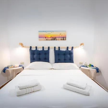 Favolosa Casa A * 切法卢